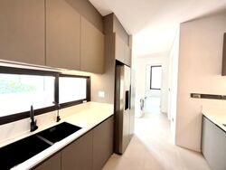 Lornie Road (D11), Semi-Detached #581306541